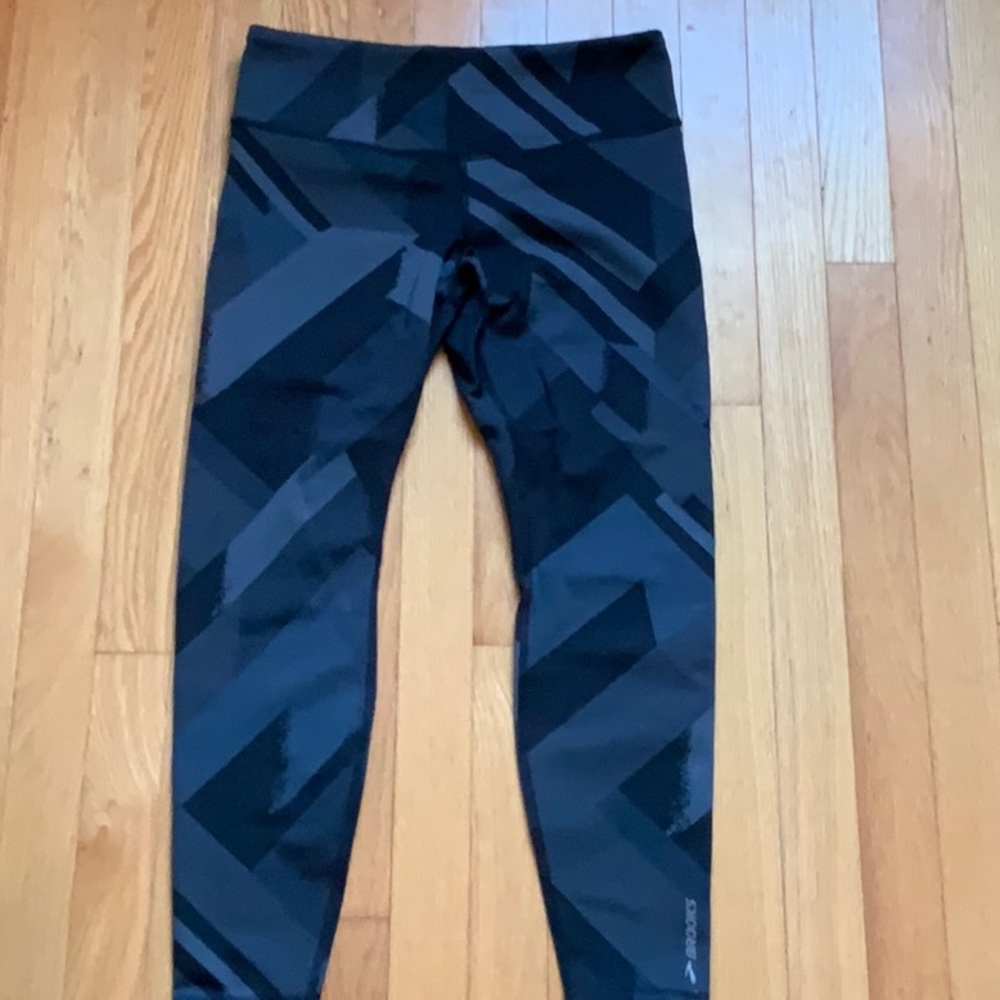 Brooks leggings